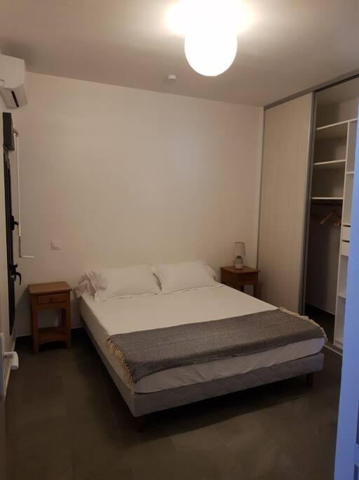 Case Terre Sainte - Maison Meublee F3 Exterior photo