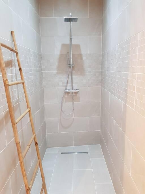 Case Terre Sainte - Maison Meublee F3 Exterior photo