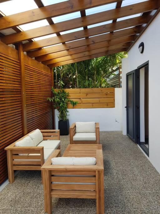Case Terre Sainte - Maison Meublee F3 Exterior photo