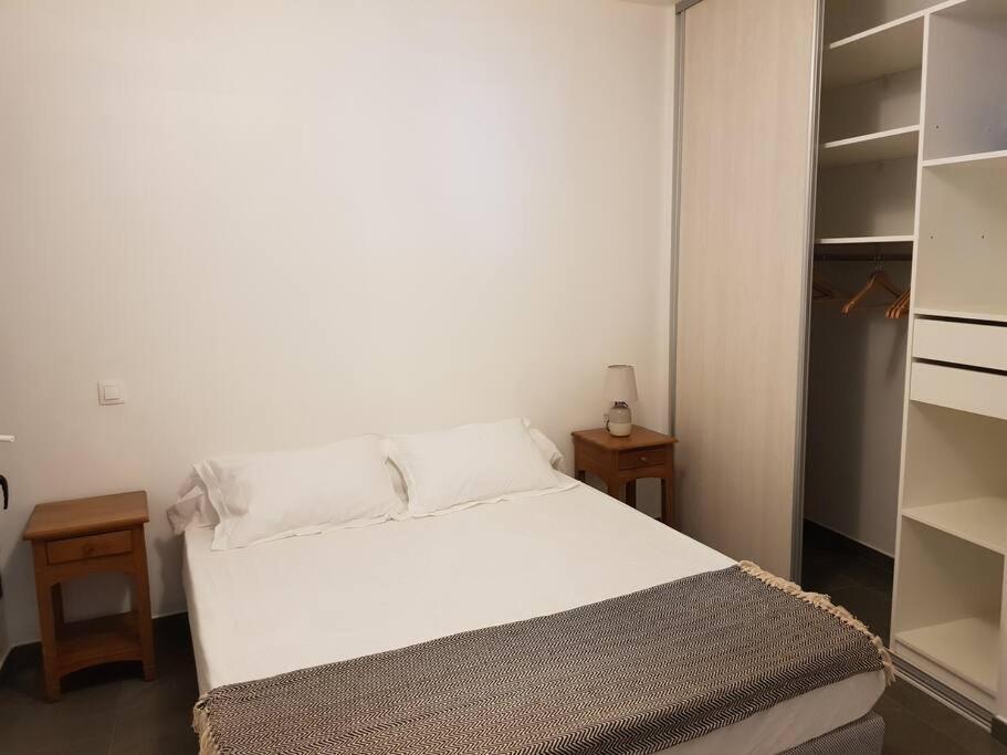 Case Terre Sainte - Maison Meublee F3 Exterior photo